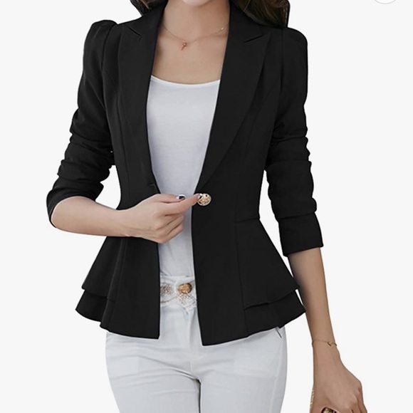 ⭐️Long Sleeve Ruffle Hem One Button Blazer⭐️ - Picture 1 of 10